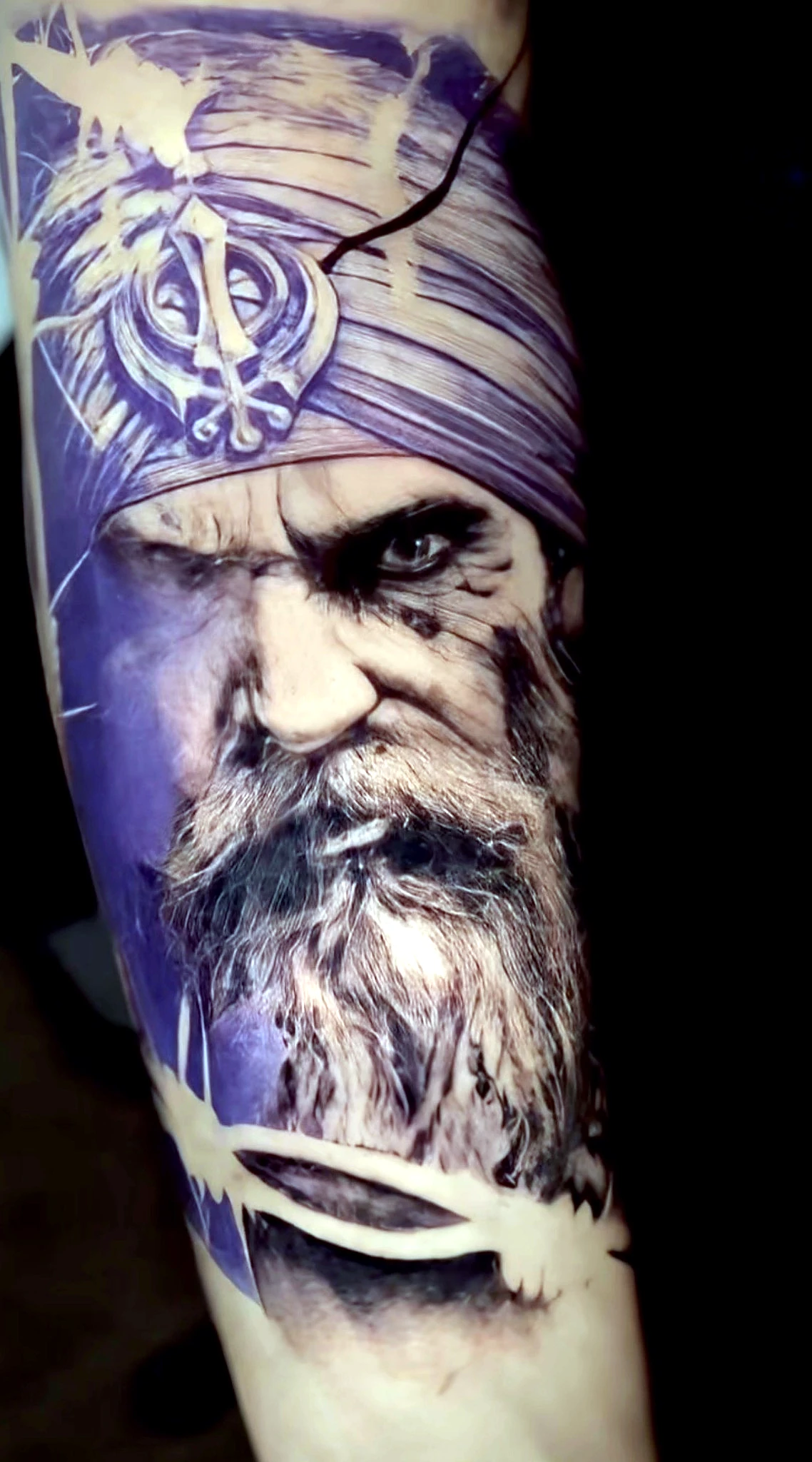 Black and grey Sikh portrait with khanda by Rav Singh at Inkology